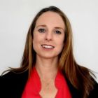 headshot Laura Plunkett